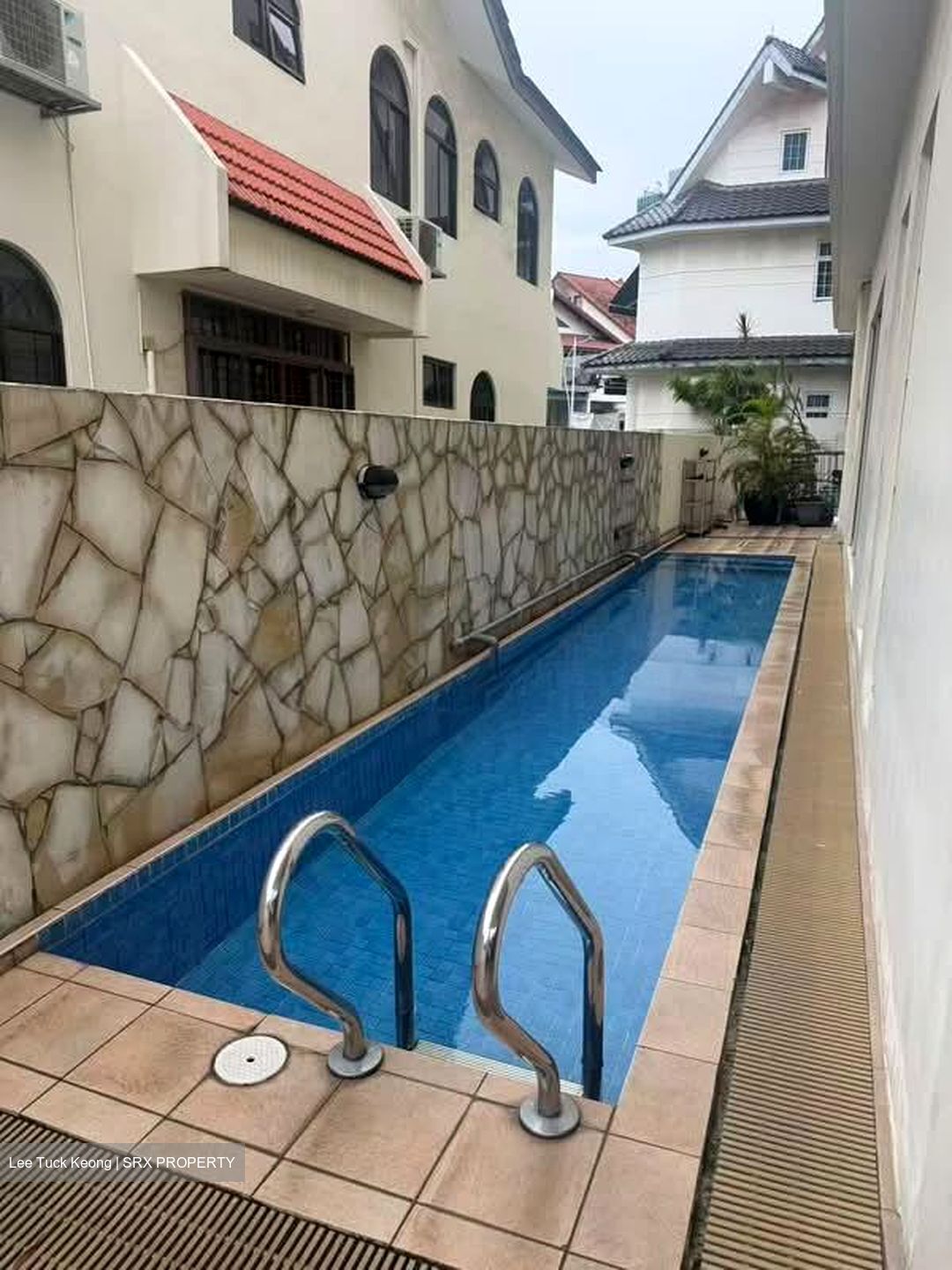 Sennett Estate (D13), Semi-Detached #593981771